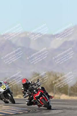 media/Dec-04-2025-Racers Edge (Thu) [[5ebc9f124d]]/3-B Group/1-Session 1 (Turn 7)/